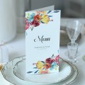 Karta menu z wielokolorowym motywem kwiatowym