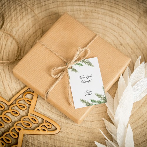 Świąteczne bileciki z logo z motywem świerkowych gałązek malowanych akwarelą