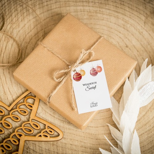 Świąteczne bileciki z logo z kolorowymi bombkami