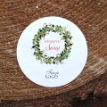 Naklejki z logo z motywem jemiołowego wianka okrągłe