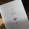 Zaproszenie z niezapominajką na 18 urodziny