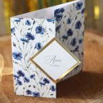 Zaproszenia na 18 urodziny z motywem chabrów