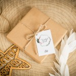 Świąteczne bileciki z logo z geometryczną ramką