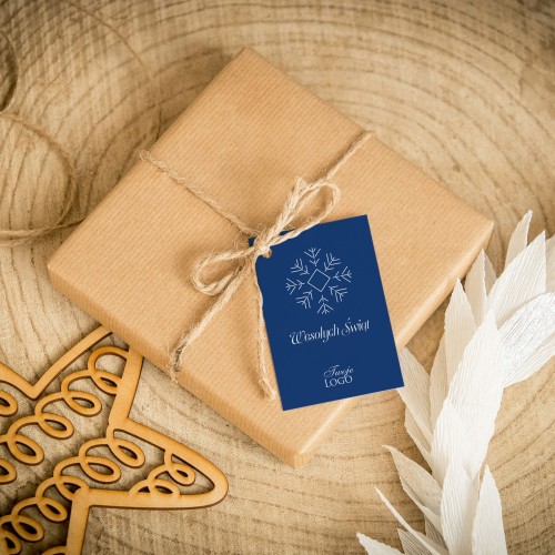 Świąteczne bileciki z logo ze śnieżynką na niebieskim tle