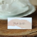 Winietki z delikatnym różem na urodziny