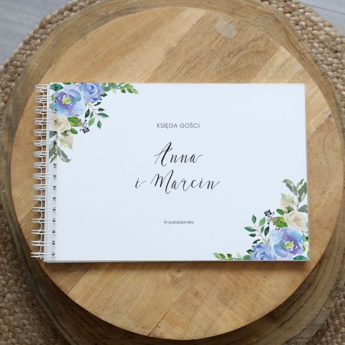 Księga gości klasyczna lub z ankietami - wzór z niebieskimi kwiatami