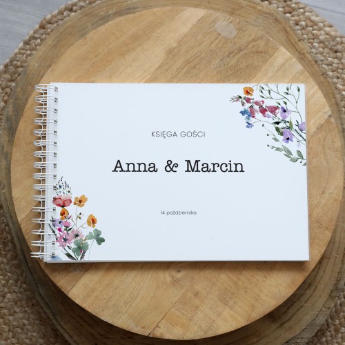 Księga gości klasyczna lub z ankietami - wzór z polnym bukietem