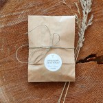 Naklejki ślubne z delikatną kokardką różne rozmiary