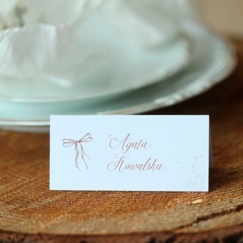 Winietki z delikatną kokardką