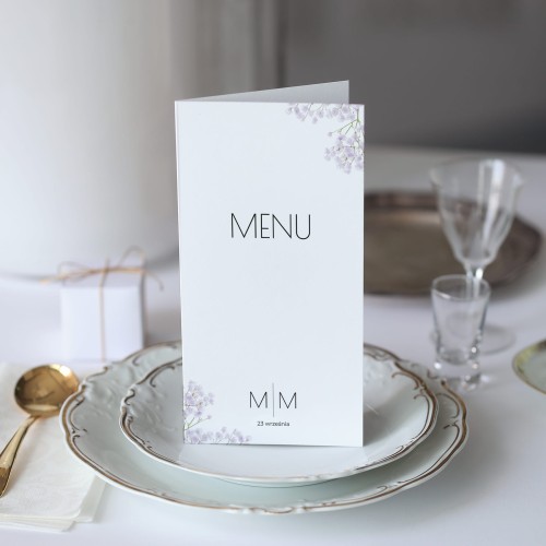 Karta menu z fioletową gipsówką