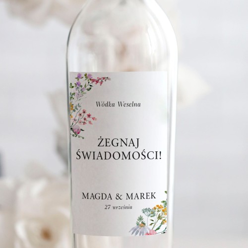 Weselne naklejki na butelkę