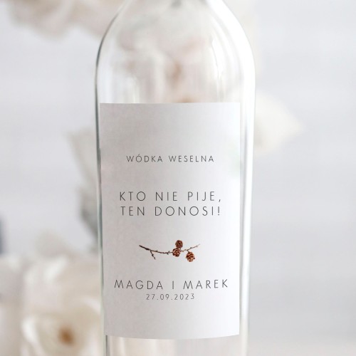 Weselne naklejki na butelkę