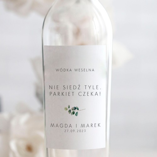 Weselne naklejki na butelkę