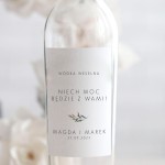 Weselne naklejki na butelkę