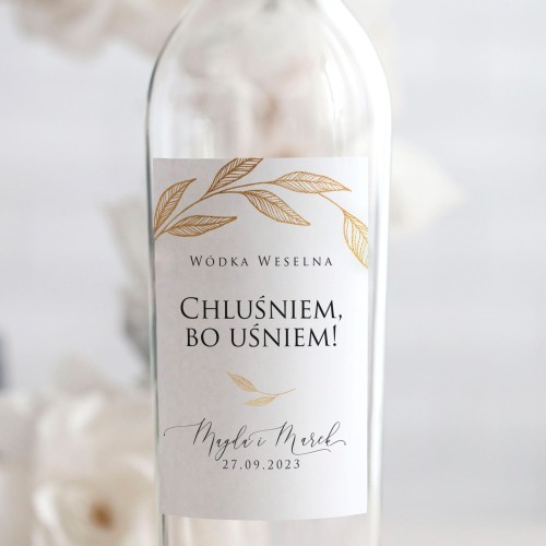 Weselne naklejki na butelkę