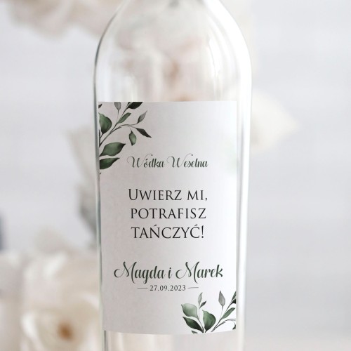 Weselne naklejki na butelkę