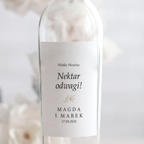 Weselne naklejki na butelkę