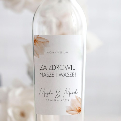 Weselne naklejki na butelkę