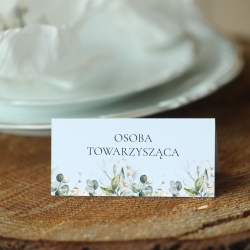 Winietki z eukaliptusem i białymi kwiatami