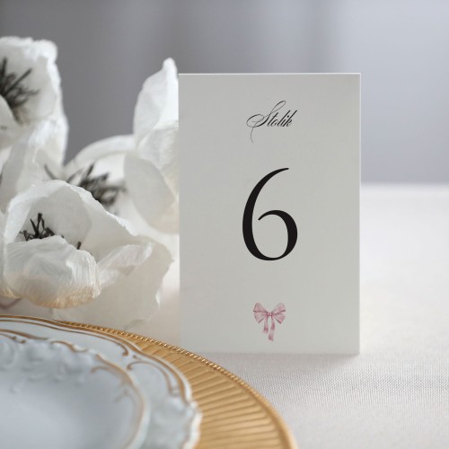 Numerki na stół z różową wstążeczką