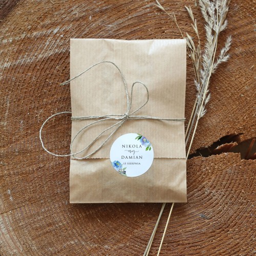 Naklejki z niebieskimi kwiatami