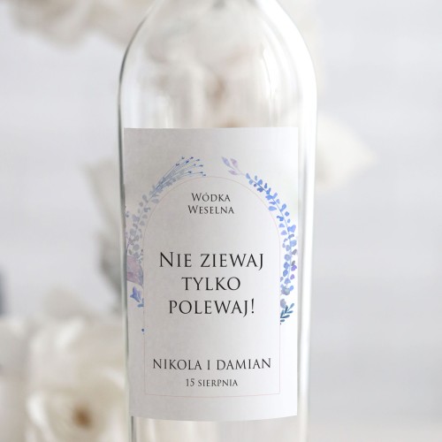 Weselne naklejki na butelkę