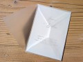 zaproszenia-minimalistyczne-z-kopertą-z-kalki.jpg