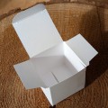 Perłowe pudełeczka na słodki upominek 5x5 cm
