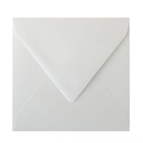 Kwadratowe białe koperty