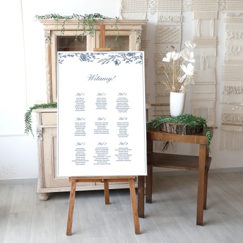 Plan stołów z klasycznym granatowym motywem