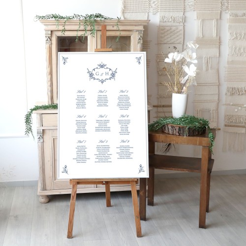 Plan stołów z niebieskimi kwiatuszkami