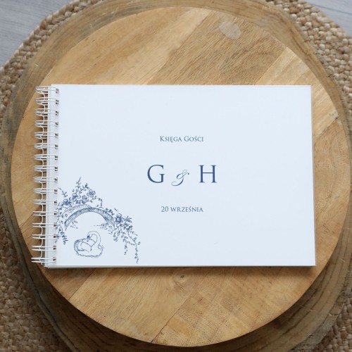 Księga gości klasyczna lub z ankietami - wzór z łabędziem
