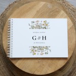 Księga gości klasyczna lub z ankietami - wzór z rustykalnym motywem polnych kwiatów