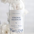 Weselne naklejki na butelkę z klasycznym granatowym motywem