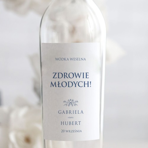 Weselne naklejki na butelkę