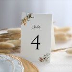 Numerki na stół z rustykalnym wiankiem