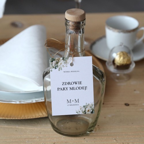 Zestaw 18 zawieszek na alkohol z kompozycją z eukaliptusa