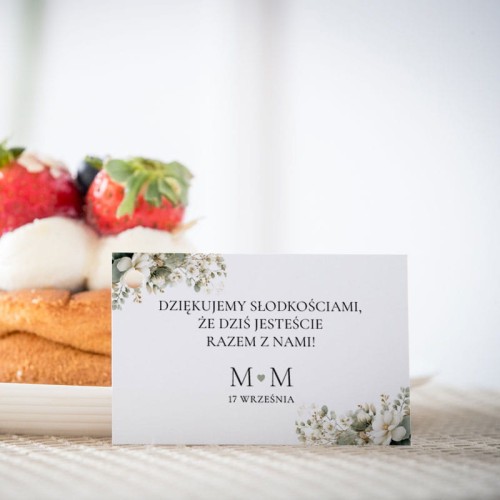 Karteczki do ciasta weselnego z kompozycją z eukaliptusa