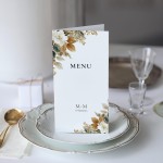 Karta menu lub harmonogram ze złotymi liśćmi