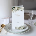 Karta menu lub harmonogram z kompozycją z eukaliptusa