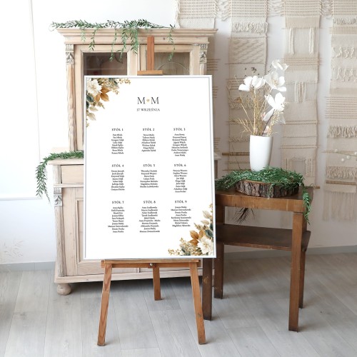 Plan stołów ze złotymi liśćmi