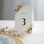 Numerki na stół ze złotymi liśćmi