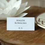 Minimalistyczne winietki z inicjałami