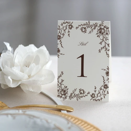 Numerki na stół Flora Vintage z kwiatami w kolorze ciemnego brązu