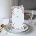 Karta menu lub harmonogram z kwiatami vintage flora - burgund