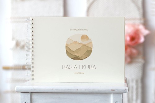 Twórczy prezent na ślub - kronika 50 rocznic