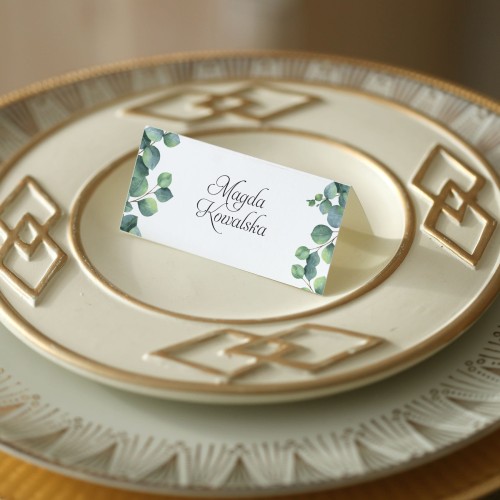 Winietki z subtelnymi liśćmi eukaliptusa