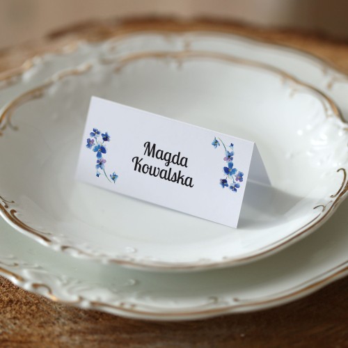 Winietki z granatowymi niezapominajkami