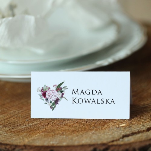 Winietki z kwiatowym motywem w sercu