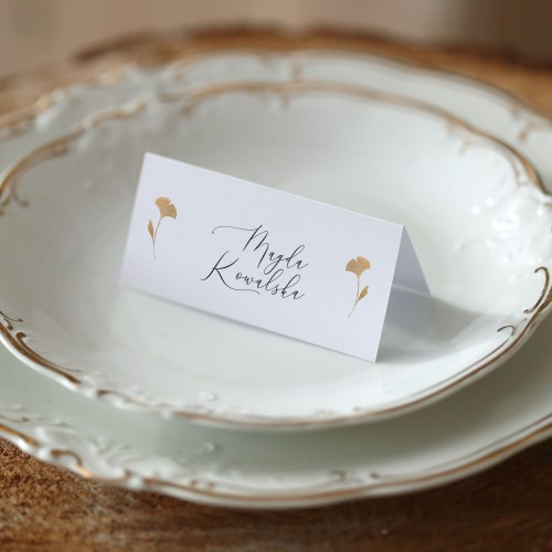 Winietki ze złotym miłorzębem japońskim